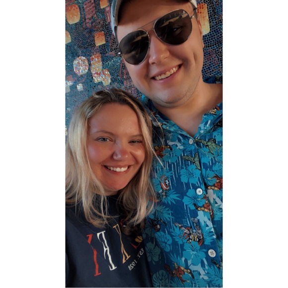 Meet your Posher, Lauren - Picture 3 of 10